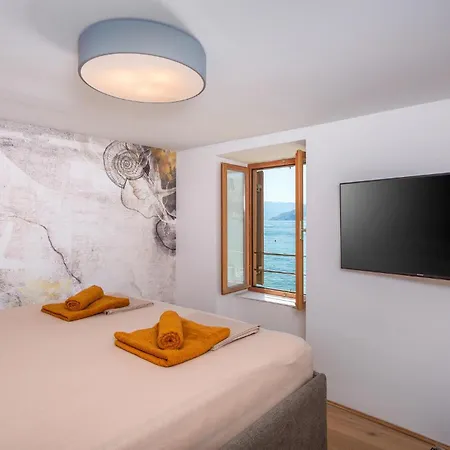 Lovely In With House Sea View *