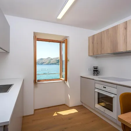 Lovely In With House Sea View Baška