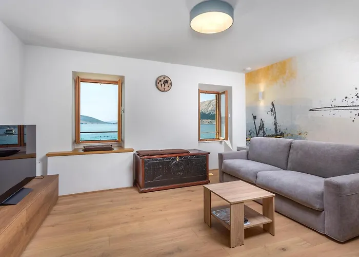 1 Bedroom In *