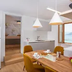 شقة Stunning In With House Sea View *
